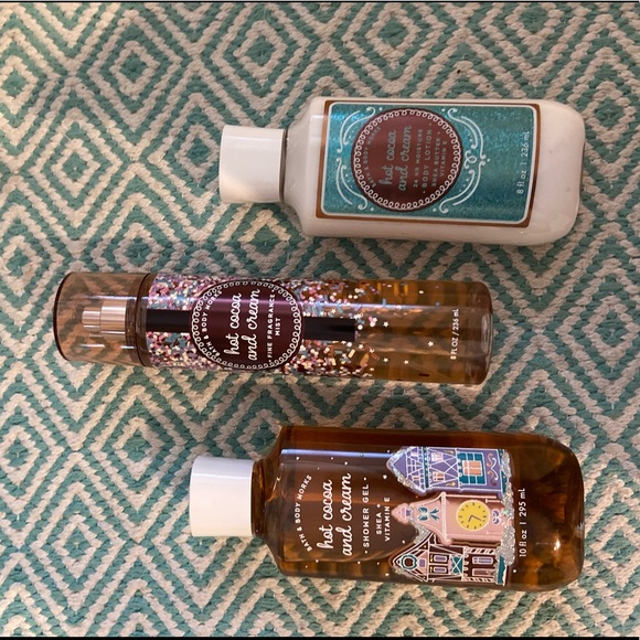 Bath & Body Works Other - Bath and body works NEW hot cocoa and cream set
